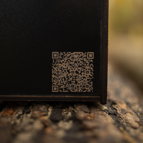 Гравіювання у вигляді QR-коду з відеопривітанням qr фото